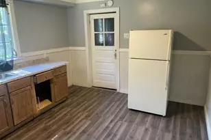 371 E Columbia Ave, Muskegon Heights, MI 49444 - Photo 11