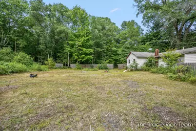 10603 Paw Paw Avenue, Grant, MI 49327 - Photo 7