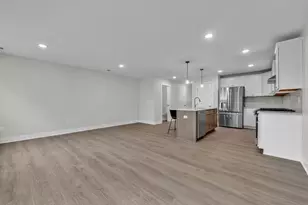 226 Elkenburg St, South Haven, MI 49090 - Photo 5