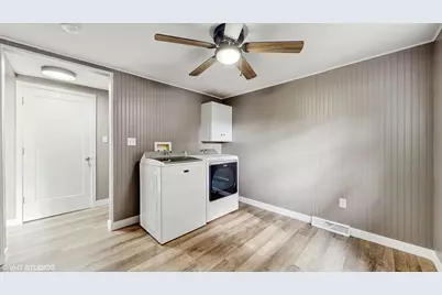 409 Oak Street, Three Oaks, MI 49128 - Photo 19