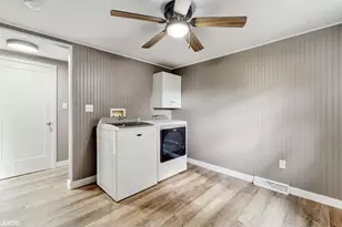 409 Oak St, Three Oaks, MI 49128 - Photo 19