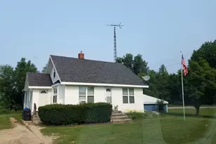 2845 S Oceana Dr, Shelby, MI 49455 - Photo 1