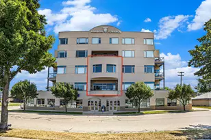 105 W Danaher St, Ludington, MI 49431 - Photo 5