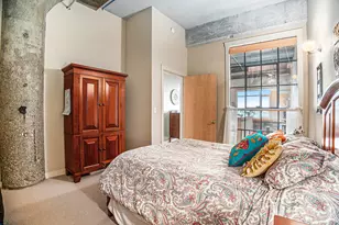 105 W Danaher St, Ludington, MI 49431 - Photo 27