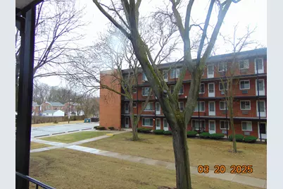 2915 W 13 Mile Road #209, Royal Oak, MI 48073 - Photo 3