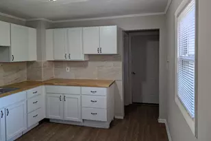 40 W Benson St, Ecorse, MI 48229 - Photo 15