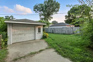 644 E Brickley Ave, Hazel Park, MI 48030 - Photo 7