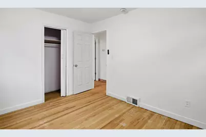 644 E Brickley Avenue, Hazel Park, MI 48030 - Photo 25