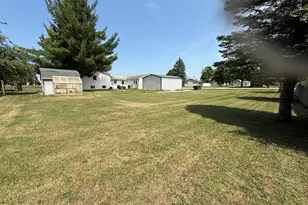 20461 Spruce Rd, Big Rapids, MI 49307 - Photo 11