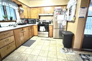 26 W Maplewood Ave, Muskegon Heights, MI 49444 - Photo 5