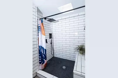 22515 E 10 Mile Road, Saint Clair Shores, MI 48080 - Photo 11