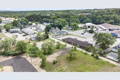 203 S 3rd Avenue, Big Rapids, MI 49307 - Photo 31