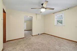 709 E Loomis St, Ludington, MI 49431 - Photo 9