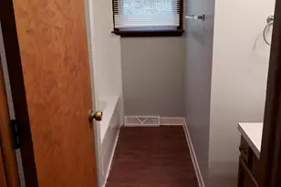 1391 S S Center Rd, Saginaw, MI 48638 - Photo 3