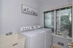 588 Green Rd, Ann Arbor, MI 48105 - Photo 91