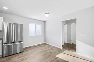 1204 Cedarwood Dr, Greenville, MI 48838 - Photo 7