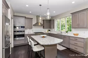 3757 Lake Birch St NE, Grand Rapids, MI 49525 - Photo 9