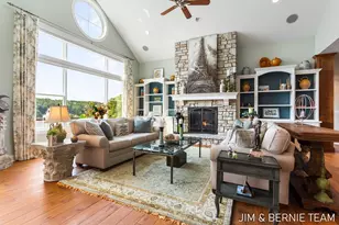 6332 Old Allegan Rd, Saugatuck, MI 49453 - Photo 9