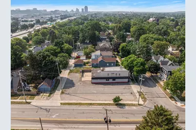 1568 Broadway Avenue NW, Grand Rapids, MI 49504 - Photo 27