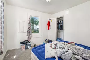 327 E Main St, Vermontville, MI 49096 - Photo 13