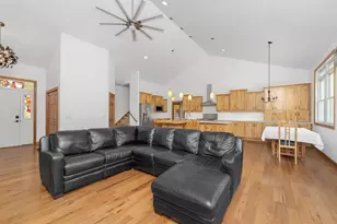 9882 W S Ave, Kalamazoo, MI 49009 - Photo 15