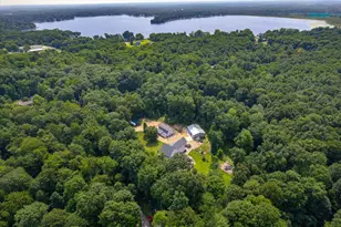 8632 Anchor Dr, Delton, MI 49046 - Photo 9