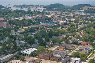 633 Elliott Ave, Grand Haven, MI 49417 - Photo 3