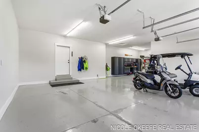 528 Stonehenge Drive SW, Grandville, MI 49418 - Photo 45