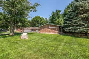 5026 Robinwood Dr, Monroe, MI 48161 - Photo 59