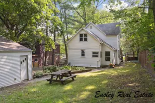 911 Emerald Ave NE, Grand Rapids, MI 49503 - Photo 33