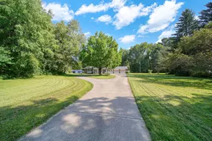 4209 N Dearing Rd, Parma, MI 49269 - Photo 5