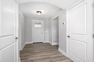 6133 Tiffany Ave NE, Rockford, MI 49341 - Photo 3