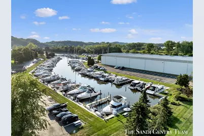 132 Wharfside #132, Grand Haven, MI 49417 - Photo 15