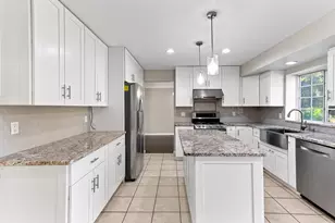 1844 Poppleton Dr, West Bloomfield, MI 48324 - Photo 11