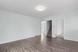 143 Park St, Adrian, MI 49221 - Photo 5