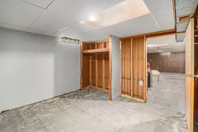 2021 Queens Court, Muskegon, MI 49445 - Photo 15