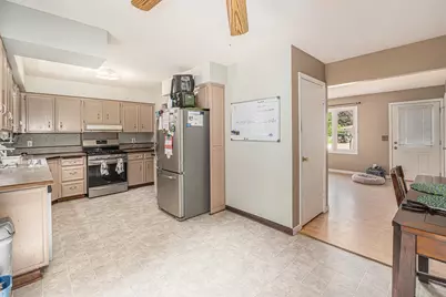 2021 Queens Court, Muskegon, MI 49445 - Photo 5