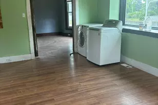 421 Lewis St, Belding, MI 48809 - Photo 7