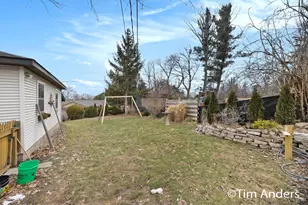2427 Sinclair Ave NE, Grand Rapids, MI 49505 - Photo 21