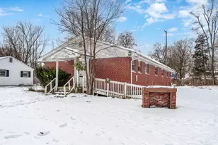 713 Chicago Ave, Kalamazoo, MI 49048 - Photo 1