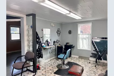 208 S Harrison Street, Ludington, MI 49431 - Photo 9