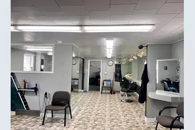 208 S Harrison Street, Ludington, MI 49431 - Photo 5