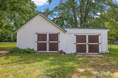 6441 S Warner Avenue, Fremont, MI 49412 - Photo 9