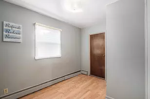 960 33rd St SW, Wyoming, MI 49509 - Photo 13