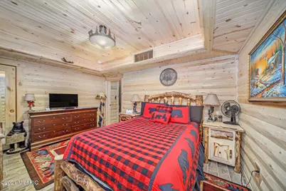6767 Pleasantview Road, Harbor Springs, MI 49740 - Photo 29