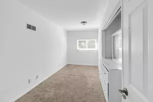 4620 Christiansen Rd, Lansing, MI 48910 - Photo 17