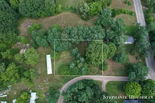 11552 Cedar St, Riverdale, MI 48877 - Photo 1