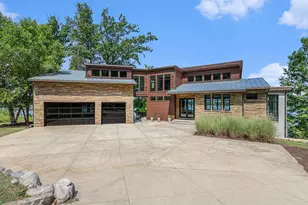 68448 Beechwood Dr, Dowagiac, MI 49047 - Photo 5