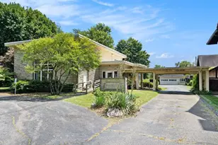 286 Capital Ave NE, Battle Creek, MI 49017 - Photo 1