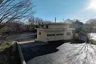 286 Capital Ave NE, Battle Creek, MI 49017 - Photo 37